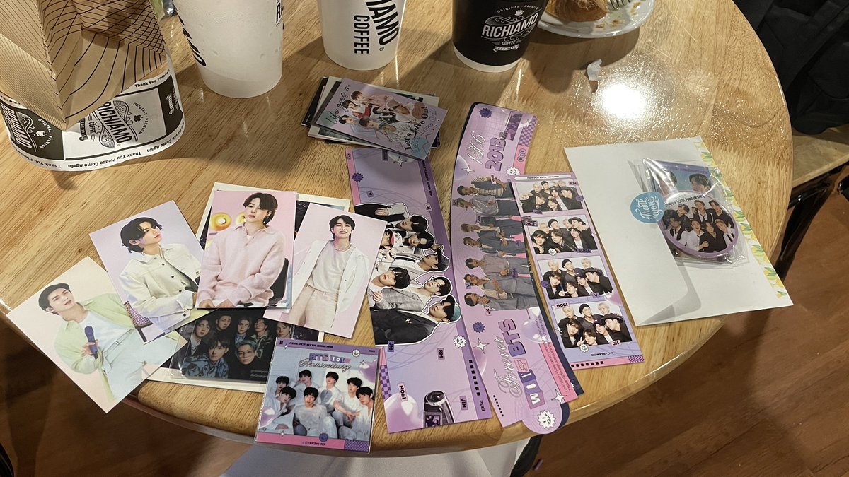 jeonxebec's tweet photo. Thanks a lot for the very happening event  @EVENT07_MY!Had so much fun w new moots, jamming bangtan old songs n also beautiful deco too💜🤩! Among all the cs event i went u guys lah yg plg sporting sekali! Hope to see you organize more events in the future✨💜#ForeverWithBANGTAN https://t.co/wZjfyTXQDd