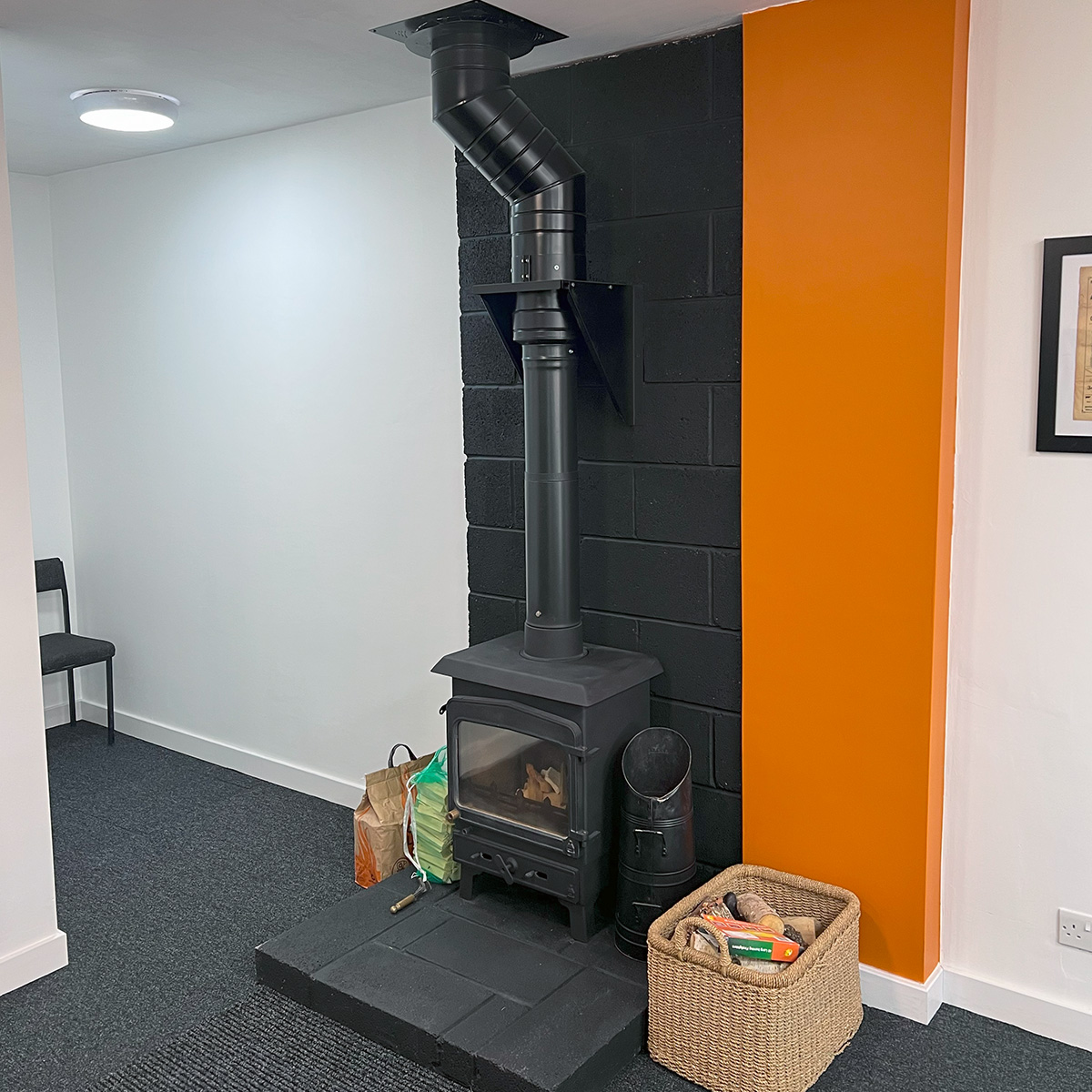 hetas_uk's tweet photo. We're pleased to welcome the newly approved @mr_soot Training Centre to our network of industry leading training venues! π’
Read more about this newly approved centre. ππ
https://t.co/zrHaOhMPSb
#HETAS #MrSoot #hetastraining https://t.co/ofzE35d6bh