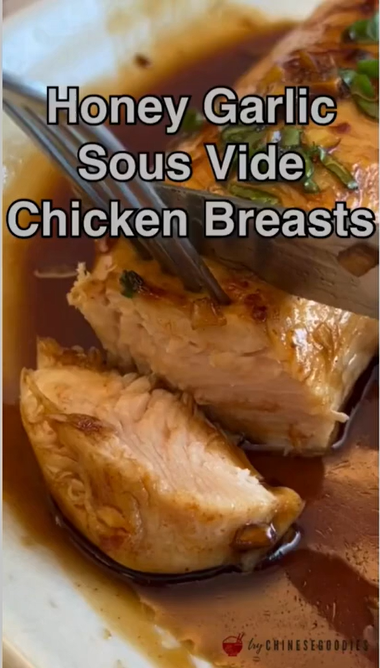 MyrcSol's tweet photo. 🍽️ Looking for a mouthwatering chicken dish? Try our Honey Garlic Chicken Breast cooked sous vide with a skillet sear. 🍗✨ Elevate your culinary skills with this gourmet recipe! #Foodies #RecipeOfTheDay #SousVideCooking 🍽️🔥
https://t.co/6qXAFdIONW https://t.co/RZPlQJ6Phi