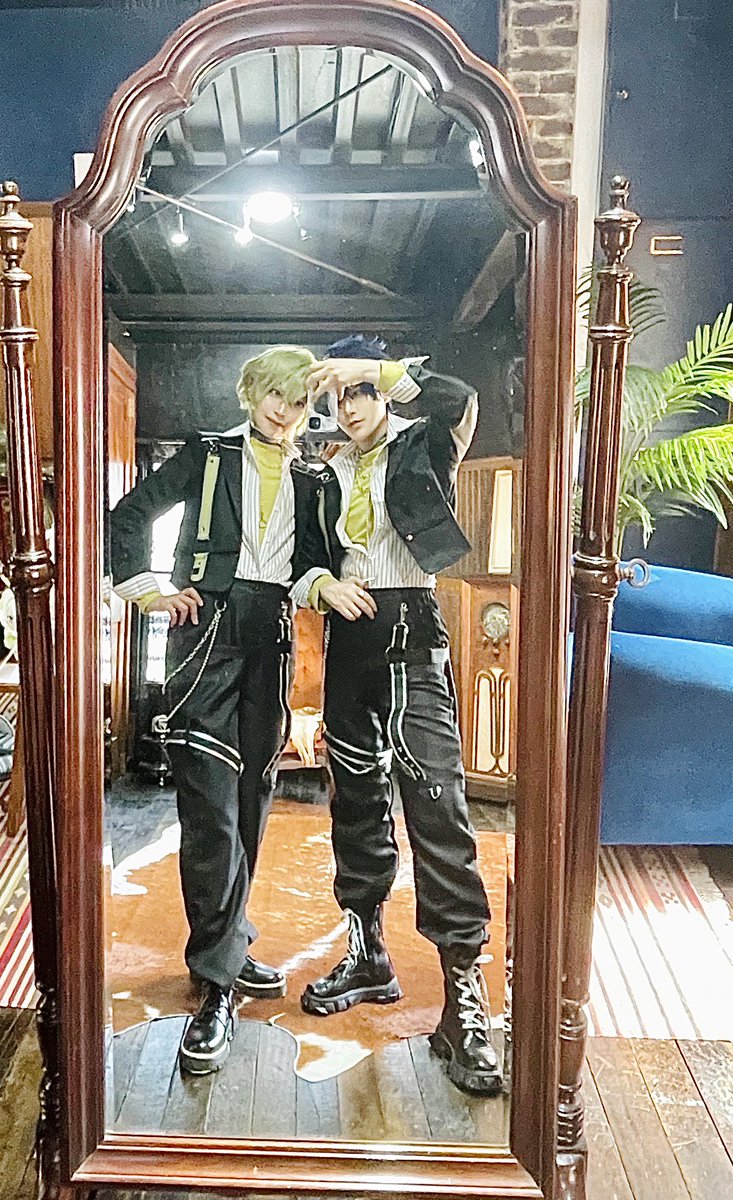moskick_'s tweet photo. Eve〜 https://t.co/LqsqQtf11s
