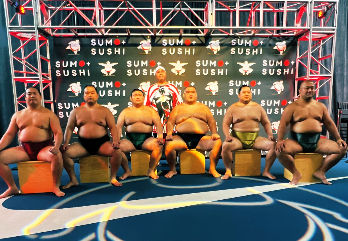 KonishikisWORLD's tweet photo. Getting interviewed by my sister Kathrine at the venue, it’s going to be on NHK World News yes I really enjoyed our interview. Miami Washington DC & NYC thank you thank you we will see you all in 2024. #konishiki #sumo #sumoandsushi #rikishi #sumoedutainment #narotv #culture #nyc https://t.co/QUc9ZlM4d8