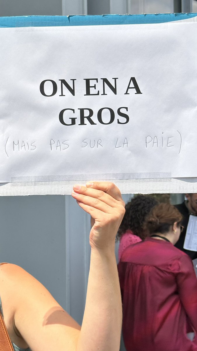 #DuRififiDansLesGreffes 
Le Tribunal de Paris est dans la place !