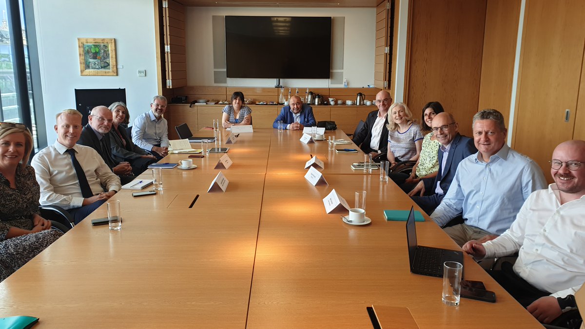 .@RainNewtonSmith @TracyBlackCBI met with a number of Scottish businesses at our roundtable in Edinburgh to discuss the challenges and opportunities they face Thanks to our hosts @MortonFraserLLP