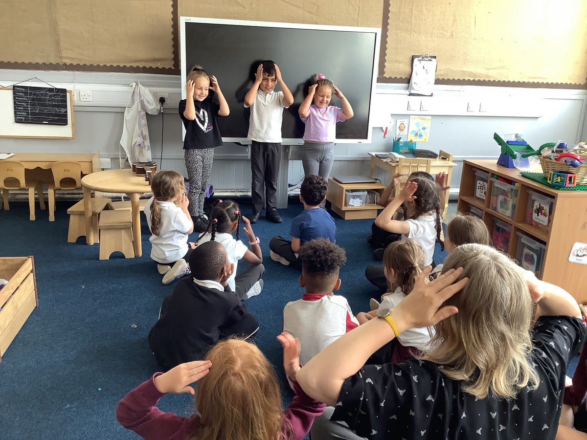 CraigentinnyPS's tweet photo. During our music sessions, P1 have been singing lots of different songs to Nora's ukulele. We especially like the 'apples and bananas', 'che che kule' and postman song.🎵 https://t.co/kgk9rjSD3z