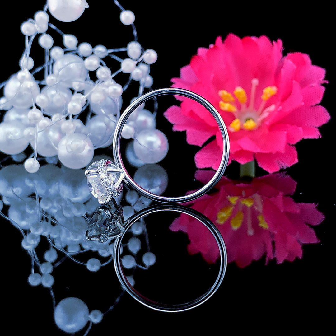 lioluxury's tweet image. 2.58CT Oval Cut Solitaire Moissanite Ring 18K White Gold Ring Bridal&amp;amp;Anniversary Gift Ring 925 Sterling Silver Ring Vintage Gift For Her .
#travelring
#hiddenhaloring 
#promisering
#sterlingsilverring
#925ring
#engagementring
#diamondring
#clusterring
#handmadegift