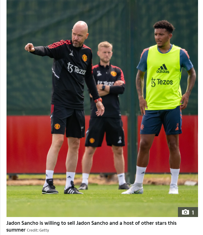 Tshearwood's tweet photo. @TheSunFootball @Sanchooo10 wants to sell himself and his team mates? Player power has got totally out of hand at @ManUtd, it was bad enough with @paulpogba,  but this is another level! https://t.co/USLIFZreWI