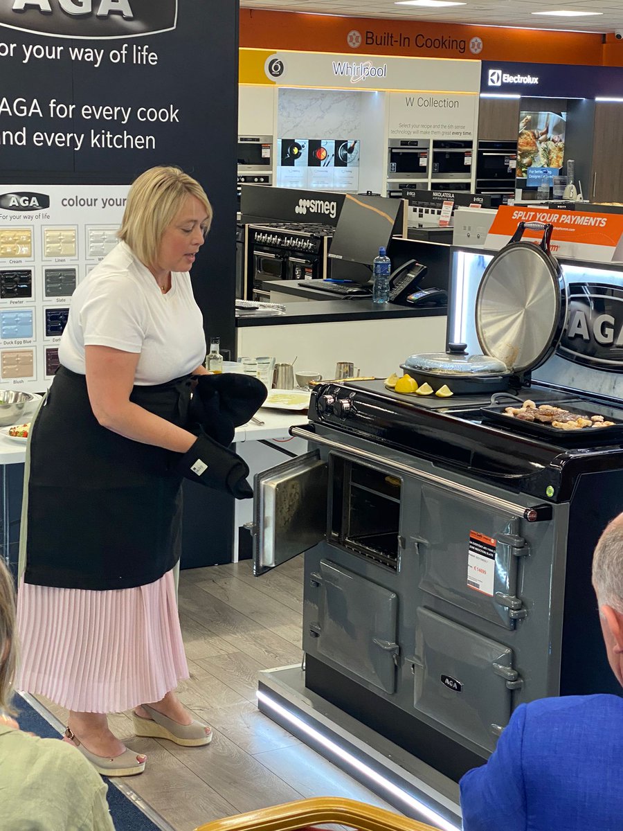 AGA instore demonstration held in our Blanchardstown showroom last Wednesday evening, Save up to 10% off all AGA cookers, Hoods and Refrigeration until 30th June. @ZakoPenny @AGA_Official