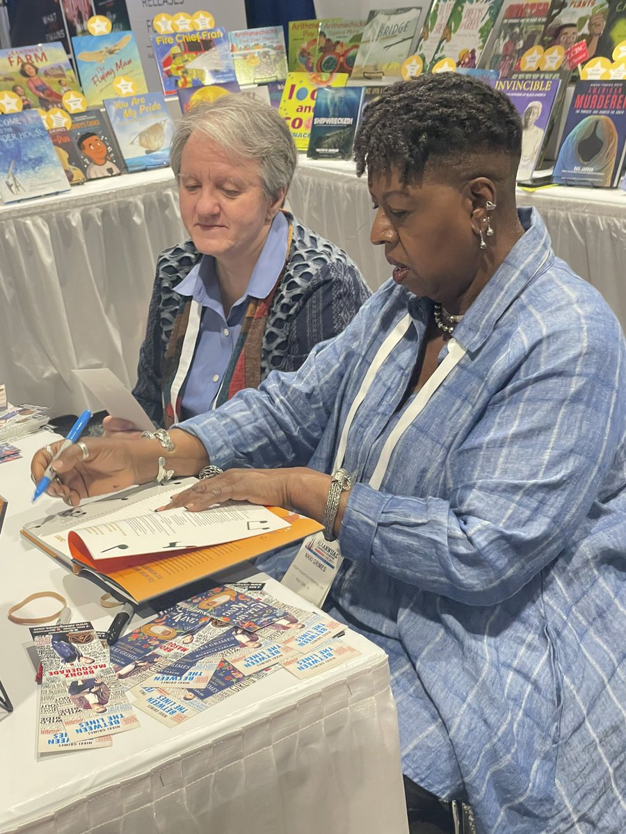 MsV_librarianWH's tweet photo. So many authors and learning at #ALAAC23! #EPISDreads https://t.co/YiP9Wyh2qf