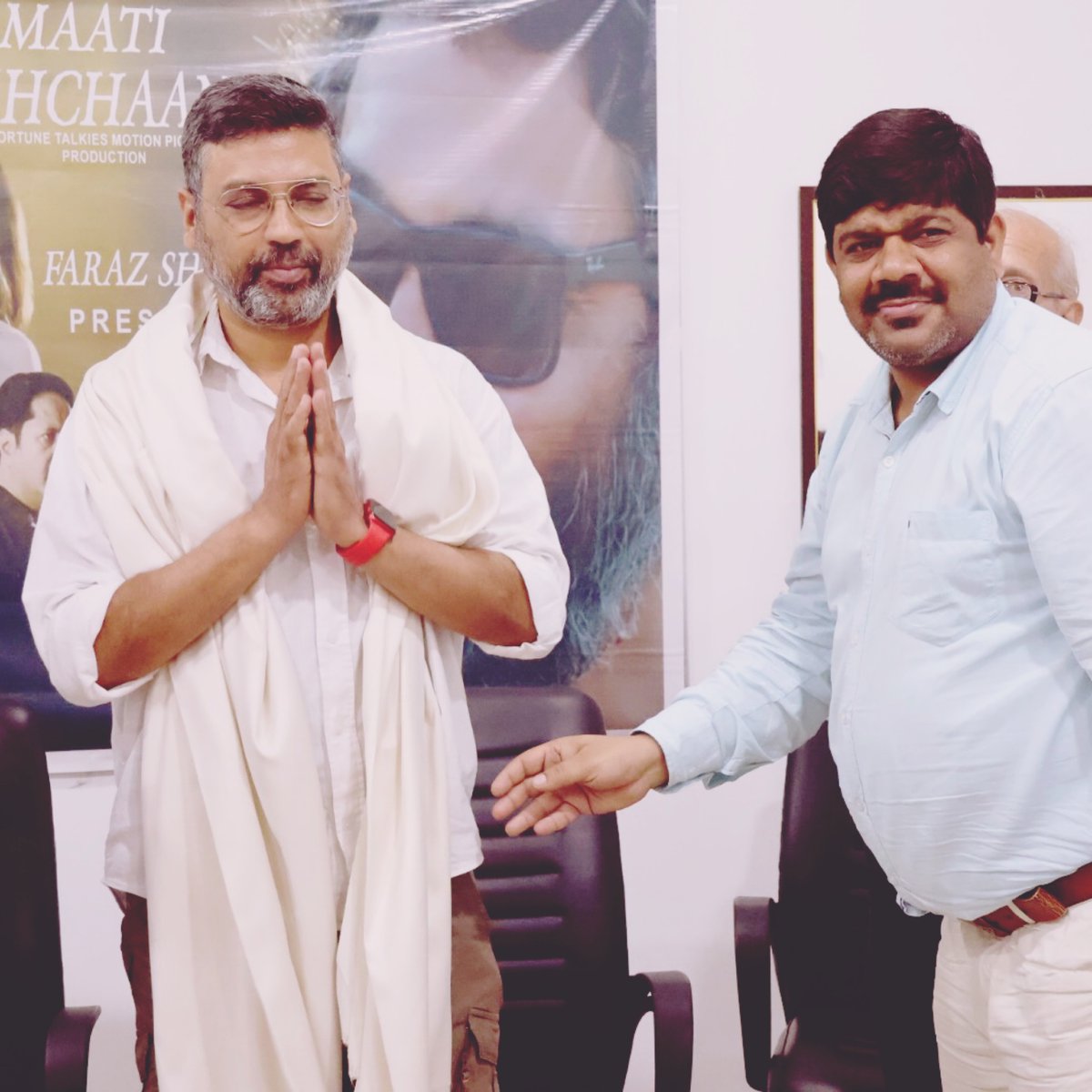 farazshere's tweet photo. Being invited to JIT Media Institute, Lucknow &amp; having the opportunity to interact with the students was amazing. I was happy to talk about my life's journey, from starting my career in 1999 at #ZeeNews to producing my own film #MaatiPehchaan.

@fortunetalkies 
@ftmotionpicture https://t.co/EjrqWM18B4