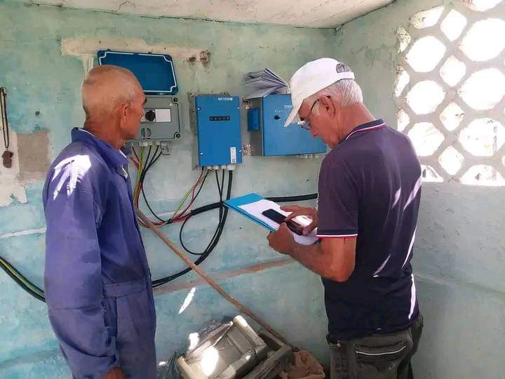 Holaguaa's tweet photo. Otro equipo que se coloca en marcha bajo el programa de cambio de matriz energética, Estación de Bombeo Bariay. #Holguín #Holaguaa #presenciavital https://t.co/OkMX0nfjou