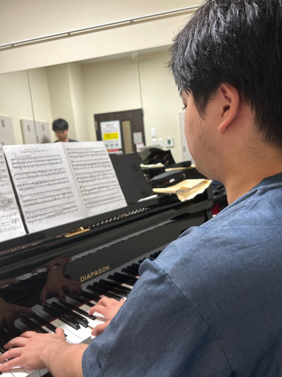 artsongloom's tweet photo. 今日からリハーサルがはじまりました…！

ディスカッションを重ねながら、充実した音楽を作っていきます。
本番をぜひお楽しみに！ https://t.co/tRJmP4NlPG