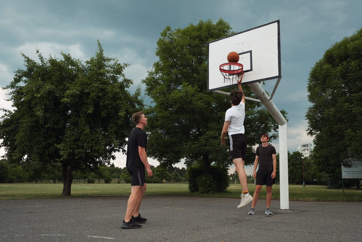 houmis_'s tweet photo. special thanks to @sprincloval 🏀📸
1/2 https://t.co/cn3KDVqryc