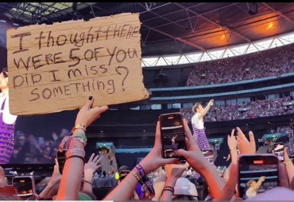 Re-watching Wembley n3 and laughed at this sign