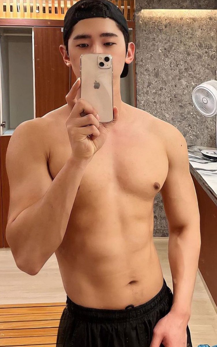 가치운동하실ㅂ.?ㅋㅋ
#gay