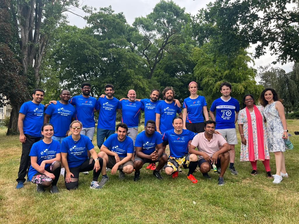Savai Lab (@savai_lab) on Twitter photo Very proud of our team! Great job guys! ⚽️👏💪
<a href="/mpi_hlr/">Max Planck Institute for Heart and Lung Research</a> <a href="/PullamsettiL/">Pullamsetti Lab</a> <a href="/r_savai/">Rajkumar Savai</a> <a href="/NabhaniJamal/">Jamal Nabhani</a> <a href="/siavash668/">Siavash Mansouri</a> <a href="/GolnazHesami/">Golnaz Hesami</a> <a href="/SBarboutsi/">Spyridoula Barboutsi</a> <a href="/Sandribiopio/">Sandra Medrano Garcia</a> <a href="/olapoju_samuel/">Samuel Olapoju</a> <a href="/srinathramkumar/">Srinath Ramkumar</a> Very proud of our team! Great job guys! ⚽️👏💪
<a href="/mpi_hlr/">Max Planck Institute for Heart and Lung Research</a> <a href="/PullamsettiL/">Pullamsetti Lab</a> <a href="/r_savai/">Rajkumar Savai</a> <a href="/NabhaniJamal/">Jamal Nabhani</a> <a href="/siavash668/">Siavash Mansouri</a> <a href="/GolnazHesami/">Golnaz Hesami</a> <a href="/SBarboutsi/">Spyridoula Barboutsi</a> <a href="/Sandribiopio/">Sandra Medrano Garcia</a> <a href="/olapoju_samuel/">Samuel Olapoju</a> <a href="/srinathramkumar/">Srinath Ramkumar</a>