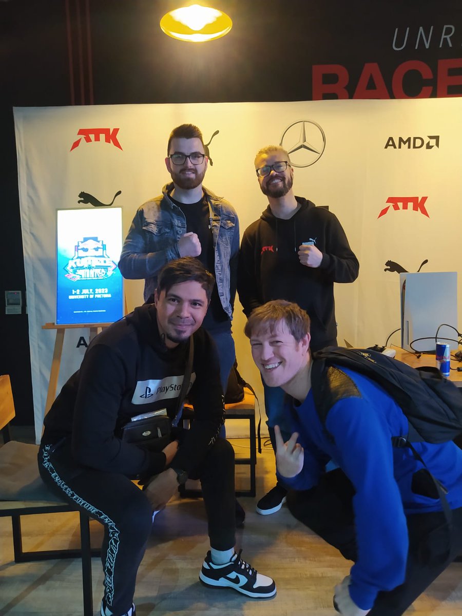 TweetsByProxy's tweet image. Thanks @AtkArena, Maahir, Uzair, Devon @MechHeadZA @Daddy2CKiDD for the constant community support 🙏 Also @Iggy_89 @Hey_its_MKMaru @LBD_SAFGC for the comms, and congrats to @Solidjago for taking the W in the SF6 tournie! Best of luck at the Kumite LCQ 💪 #ATKWin #PlaySeriously