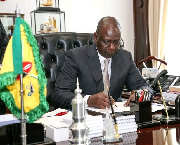 President @WilliamsRuto has this Monday morning approved of The  Financial Bill 2023 and signed it into law.
#FinanceBill2023