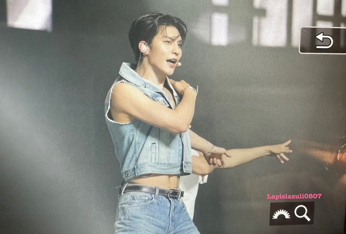 Lapislazuli0807's tweet photo. 230625 피크타임 콘서트 부산 [프리뷰]

#VANNER #배너 #ベナー
#곤 #GON #ゴン
#11시 #피크타임 #PeakTime
@VANNER_JP @VannerOfficial https://t.co/vKgIIxrCXb