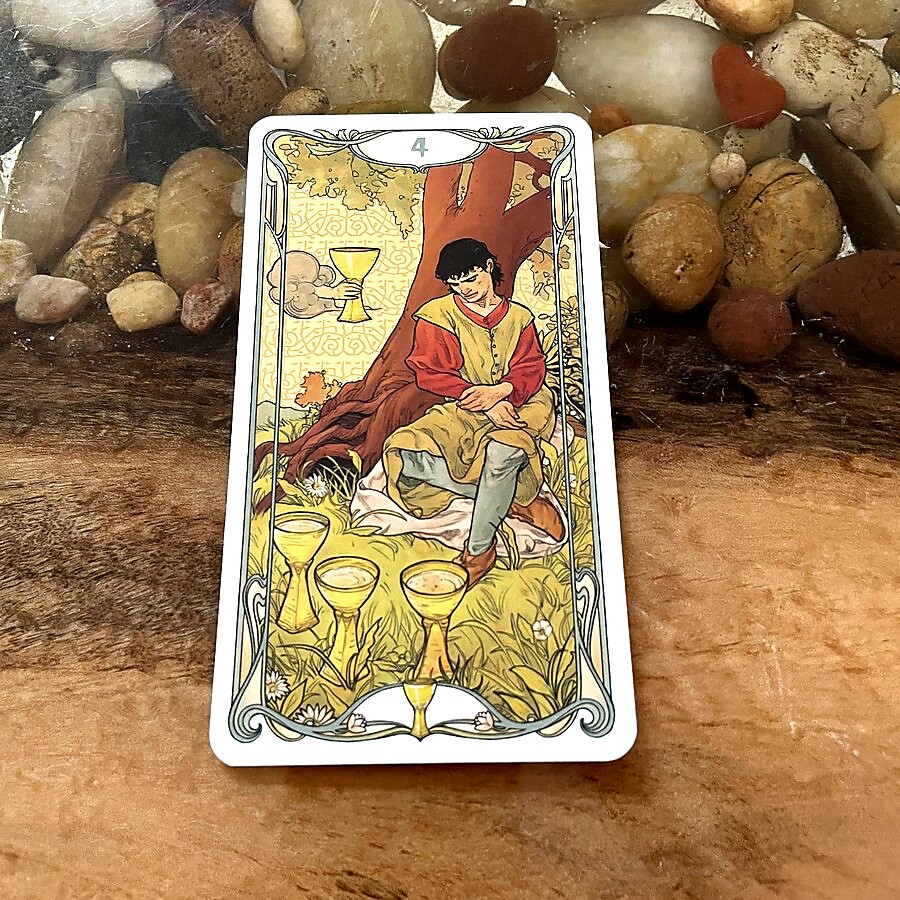fenice's tweet image. The 4 of Cups reminds us to be present and appreciate what we have, instead of being consumed by what we lack. #tarotlesson