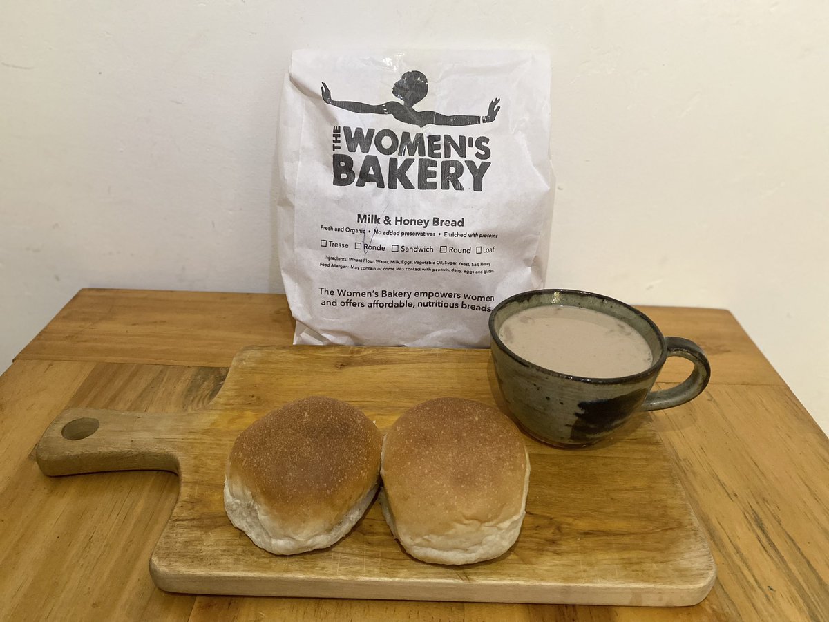 WomensBakeryRW's tweet image. "Fuel your day with a delicious treat! Our nutritious bread is packed with protein, making your coffee break even more satisfying.“
#BreadPower #StrongWomenBakingBread #WomenBakery

@RwandaWomenMag @RwandaGender @RwandaWomenNet