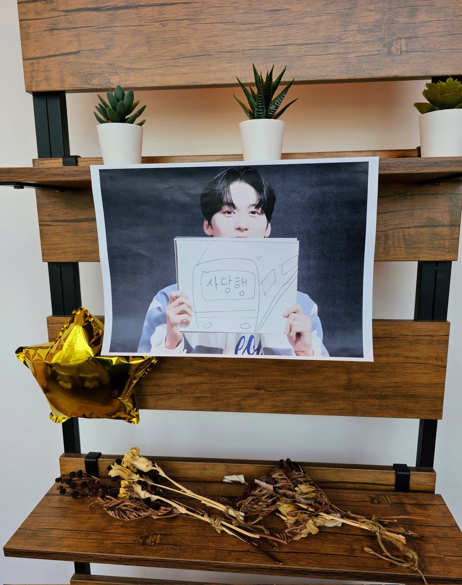 <a href="/DWKeonhee0627/">ᴅᴀʏ ᴡɪᴛʜ ᴋᴇᴏɴʜᴇᴇ ◡̈♡</a> 님
멋진 카페 이벤트를 
개최해 주셔서 감사합니다🌙
건희야 미리 생일 축하해요🎂
沢山のゴニのお写真に囲まれて幸せ空間でした ꪔ̤̥ꪔ̤̮ꪔ̤̫ 🩵🫶🏻️🤍
#오늘도_건희와_좋은_하루