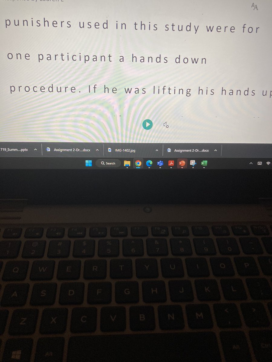 Working on a Flip assignment for class and decided to use the immersive reader feature to quickly understand and respond to my instructor’s video discussion questions. #assessibilty in technology  helps everyone! ♥️ #behavior  #behaviortherapy #rbt