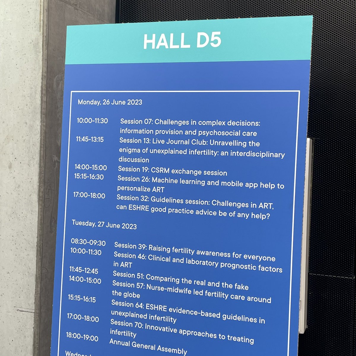 🚨Most anticipated session this year organised by the ESHRE journal club team (#ESHREjc) is happening TODAY! 💃🏽🇩🇰

Come discuss unexplained infertility guidelines and much more at Hall D5! 
#ESHRE2023