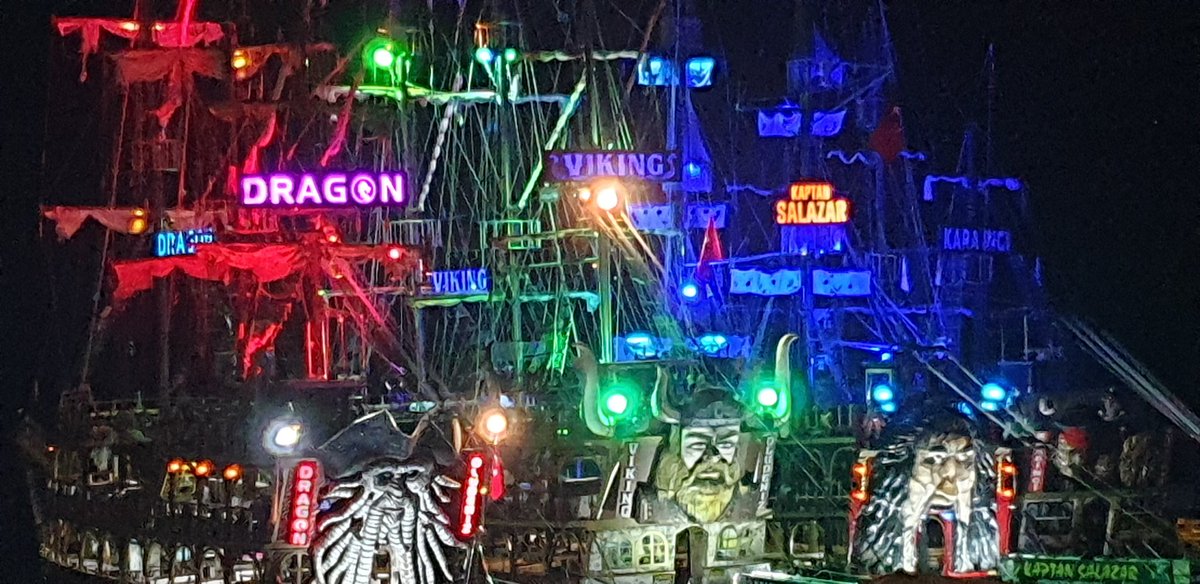 tanergode's tweet image. @elonmusk #SpaceX #Starship Hey #Elonmusk This is how the new SpaceX Starship Launchpad should look like 🏝️💥🇩🇪