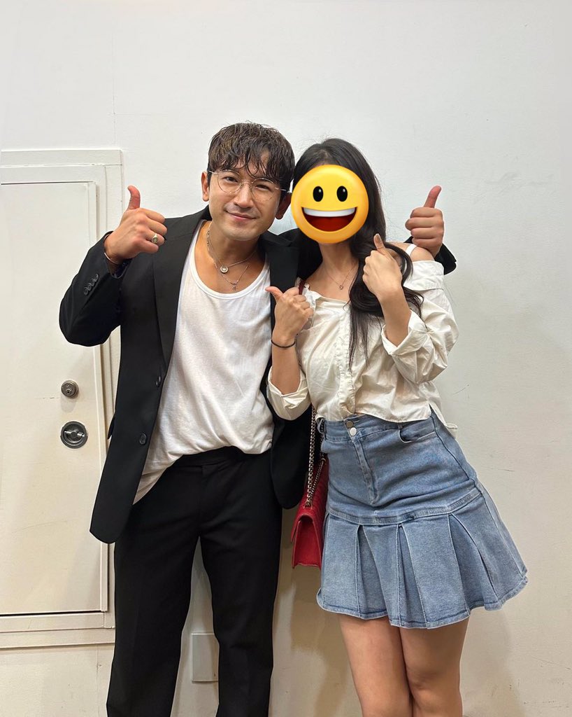 🍇 (@728universe) on Twitter photo 