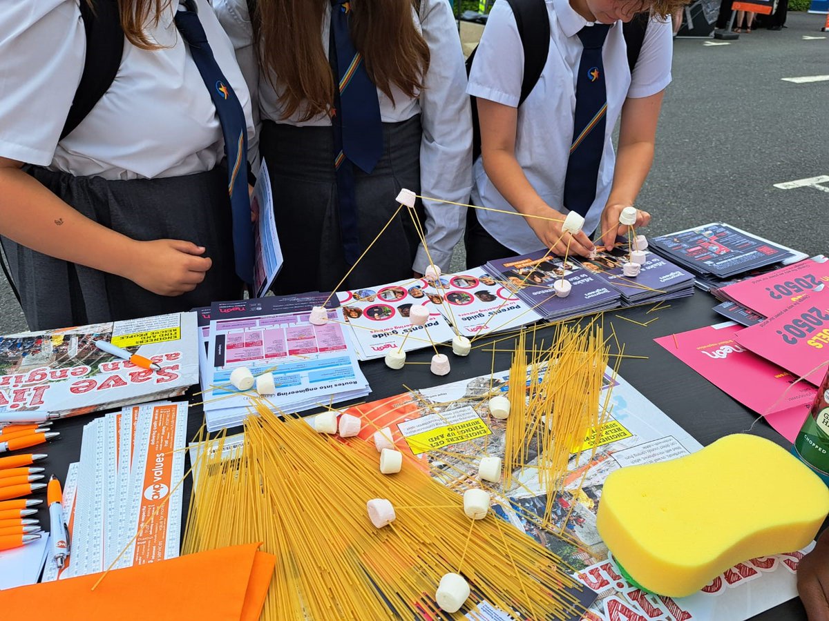 AWPExeter's tweet image. Annabel Harris and Fionah Mazvita Mukondwa (GMICE) representing @ICESouthWest at the 'Engineering Her Future' event for 'Women in STEM Day' on Friday.
Thank you @tamarcrossing for hosting a great event!
#STEM
#womeninengineering