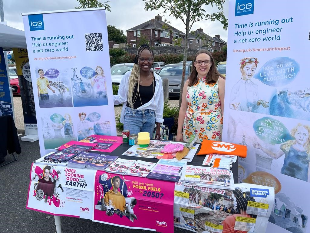 Annabel Harris and Fionah Mazvita Mukondwa (GMICE) representing <a href="/ICESouthWest/">ICE South West</a> at the 'Engineering Her Future' event for 'Women in STEM Day' on Friday.
Thank you <a href="/tamarcrossing/">Tamarcrossings</a> for hosting a great event!
#STEM
#womeninengineering