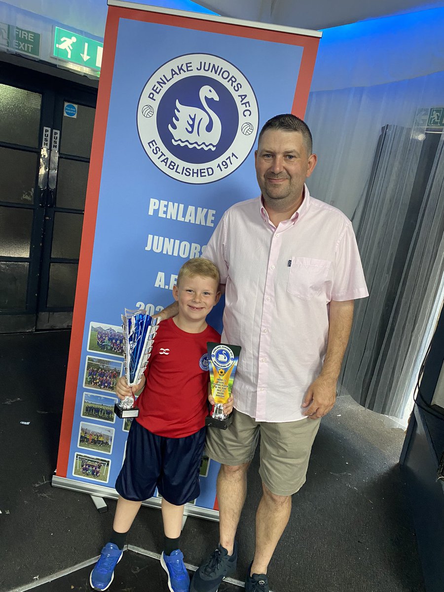 Saintdaz82's tweet photo. What a season I had playing up a year to I want to say think you to my team mates my coaches especially my dad I would be lost with out him. So I scored 13 goals winning 12 MOTM not bad for a keeper ha I was made up to win players player of the year. #upthelake https://t.co/IO5fRxfXae
