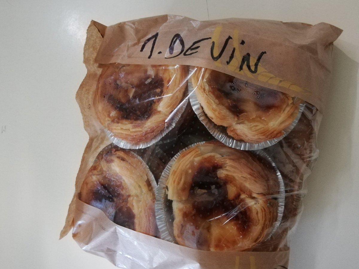 Partir en cinquième sur les traces des explorateurs de la Renaissance, en refaisant leur parcours aujourd'hui, et en incluant des moyens numériques : récits construits en groupes et composés de textes, vidéos, images, sons, musiques... Et même plaisirs gustatifs !