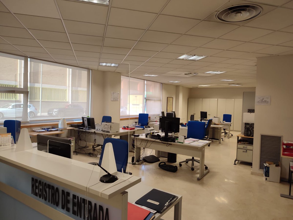 instrabajoyss's tweet photo. Hoy comenzamos la huelga indefinida en la Inspección de Trabajo por el incumplimiento del Gobierno de reforzar a la Inspección de Trabajo, por el plan aprobado en 2021, (boe de 3 de diciembre 2021) 

@empleogob @Haciendagob @Yolanda_Diaz_ @mjmonteroc @LidiaSanchezMil @jperezrey https://t.co/Jxpd0nYPU9