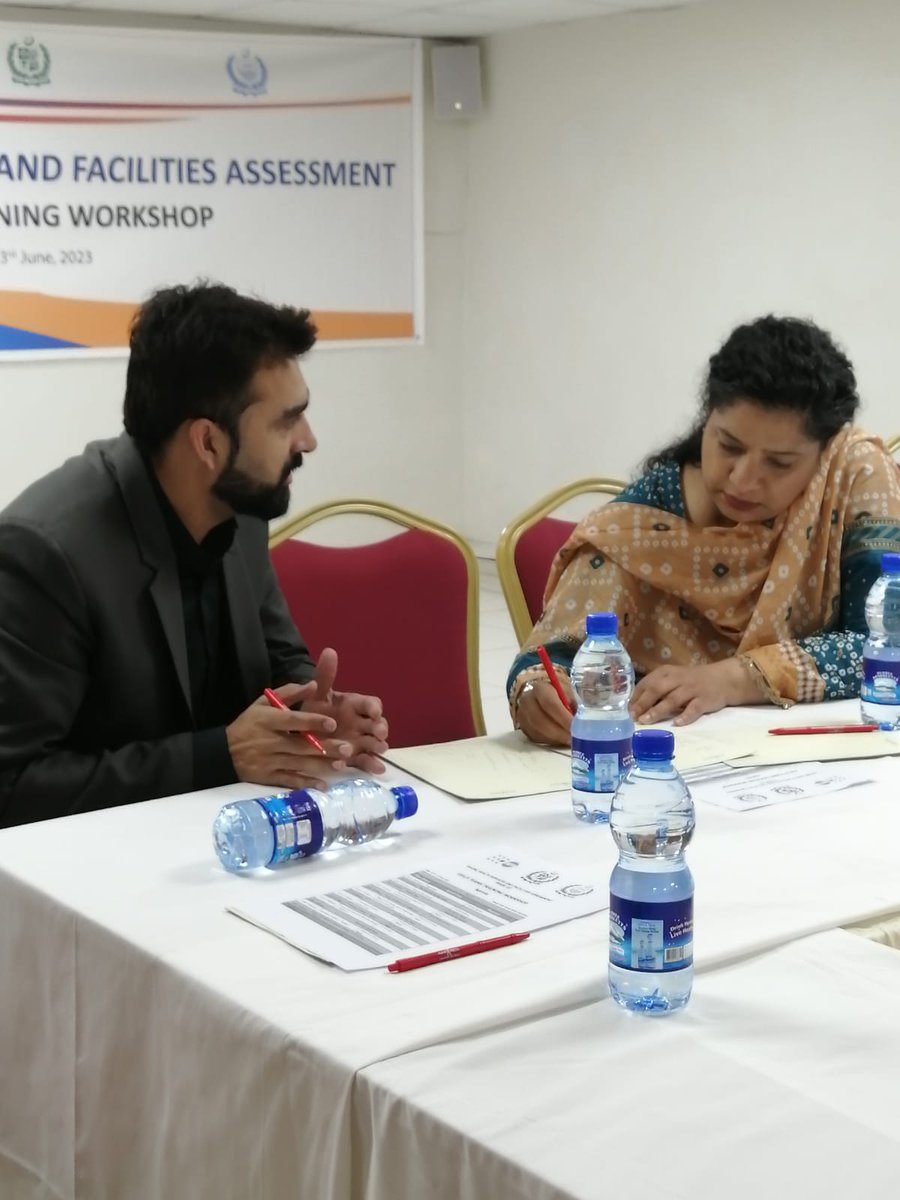 HealthSAcademy's tweet photo. HSA in association with UNFPA organised a two-day training workshop on "Assessment of  Emergency Obstetrics and Newborn care (EmONC) services" under the supervision of Dr Mariyam Sarfraz, Mr. Shoaib Sultan Kayani,  and Mr. Irfan Ahmed and Team UNFPA. https://t.co/jEQcpLaejZ