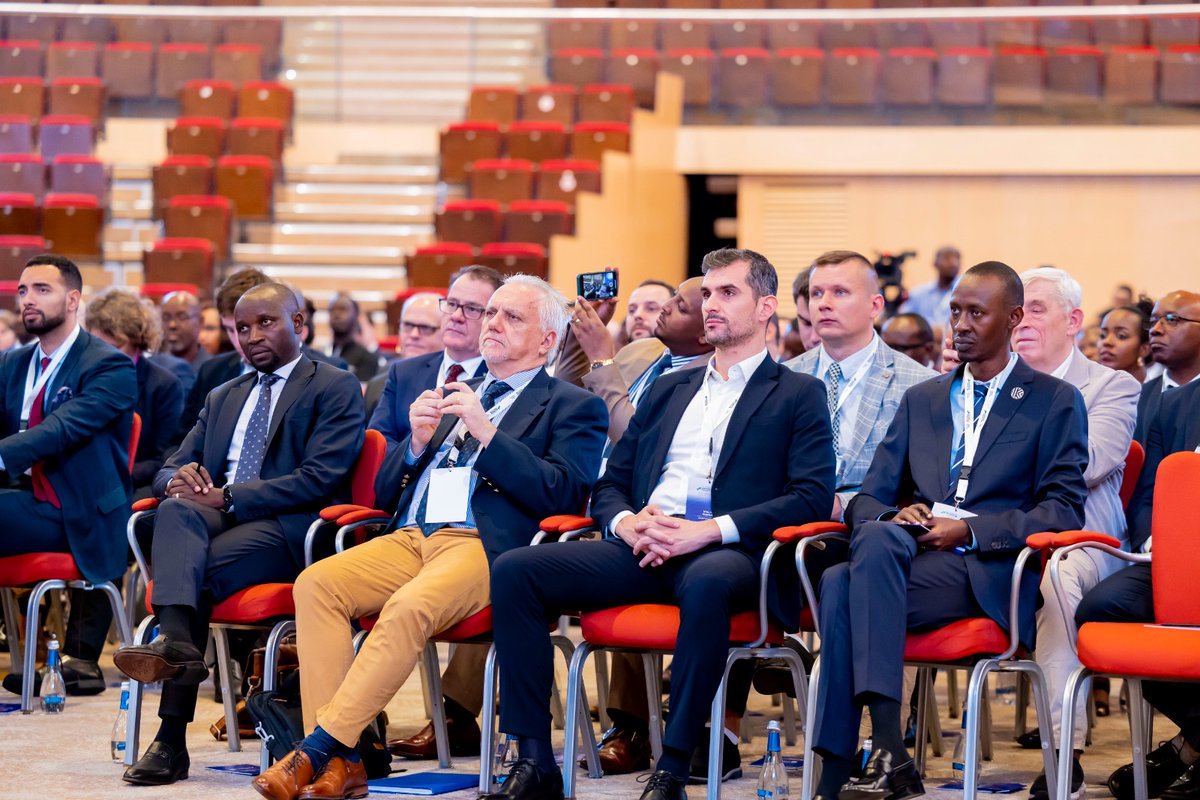 Africa Updates on Twitter: 