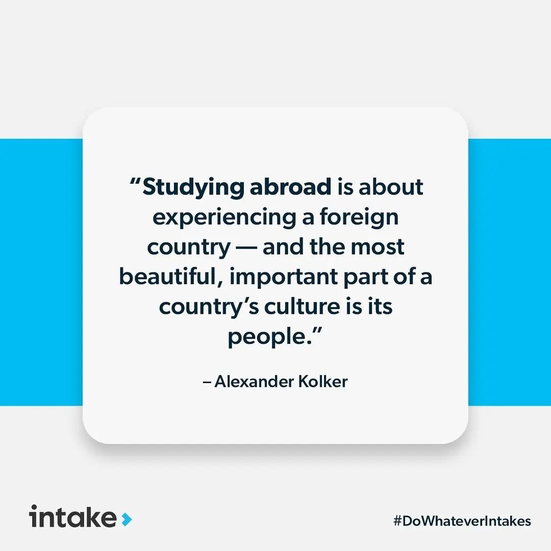 idpedung's tweet photo. Don't be confined with the idea of only learning in classrooms and from textbooks. ✨️

Sometimes, the best lessons in life are learned from the people around you! 💯 

#StudyAbroadGoals 
#IntakeEducation 
#worldclasseducation 
#culture #people https://t.co/5P7vMYBhOy