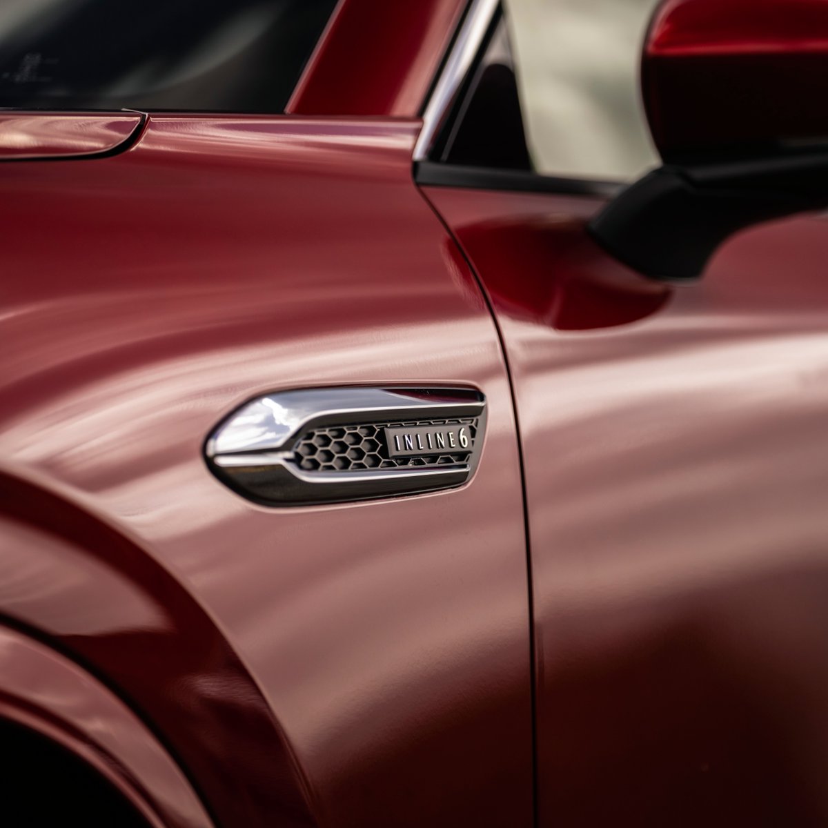 InvictaMstone's tweet photo. The CX-60's all-new 3.3-litre in-line 6cyl e-Skyactiv D engine features Distribution-Controlled Partially Premixed Compression Ignition (DCPCI) Technology. This highly innovative advanced combustion technology makes it one of the cleanest diesel engines in the world. https://t.co/zubwDgaOu2