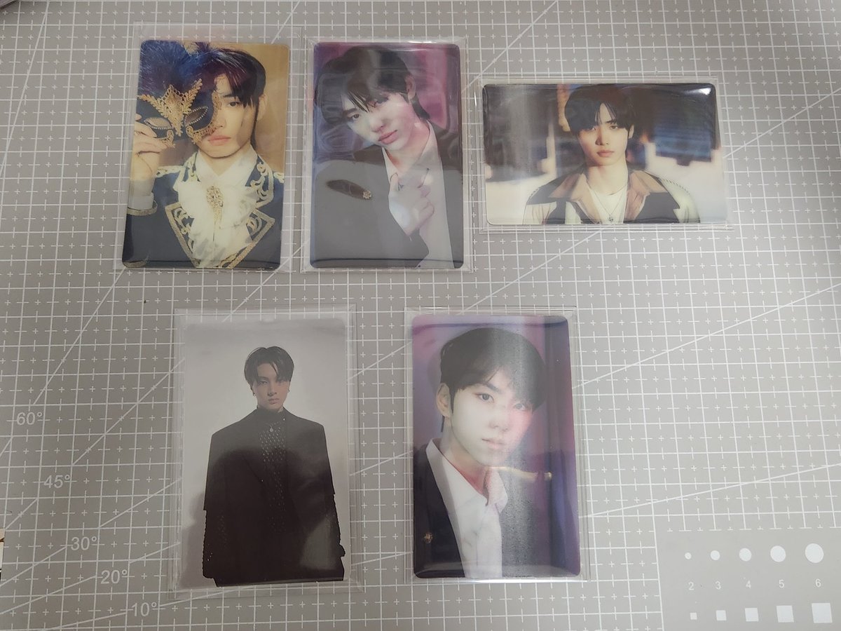 ParalesRaine's tweet photo. Wts LFB ph only 

Enhypen assorted pcs^-^
105 each+pf

☆ mop:gcash
☆ mod: jnt and ggx direct 

📍Cavite 

Enhypen wts lfb sunoo jake jay sunghoon jungwon Niki heeseung https://t.co/DODtH2j2rO