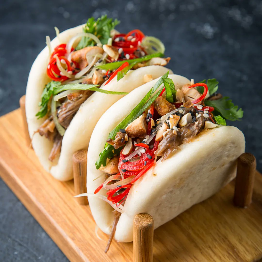 JonestheGrocer's tweet image. Serving up some serious Monday bao-ss vibes with our Braised Beef Bao Buns! Tender, melt-in-your-mouth beef packed inside fluffy buns; it's love at first bite! 

#BaoBuns #SteamedBuns #BaoLove #BaoHeaven #BaoGoals #BaoAddict #BaoObsession #BaoTime #BaoCravings #LongWeekend