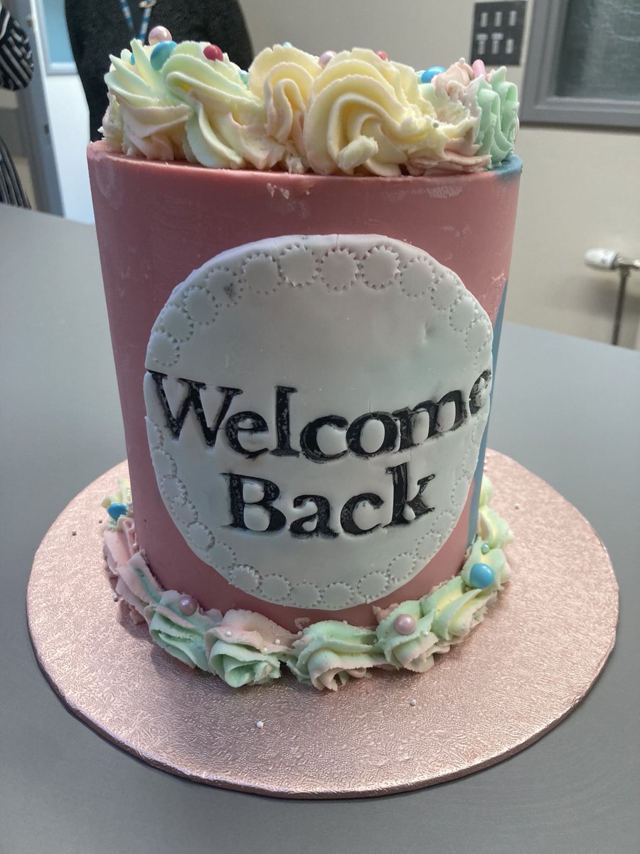 EastCheshireNHS's tweet photo. Midwives at Macclesfield Hospital are celebrating the return of full maternity services!
Itโs over three years since the Board of East Cheshire NHS Trust had to suspend maternity services due to the COVID outbreak in March 2020, and itโs back!
#MaccisBack @GedMurphy8 @NHSCandM https://t.co/BnDHp3One5