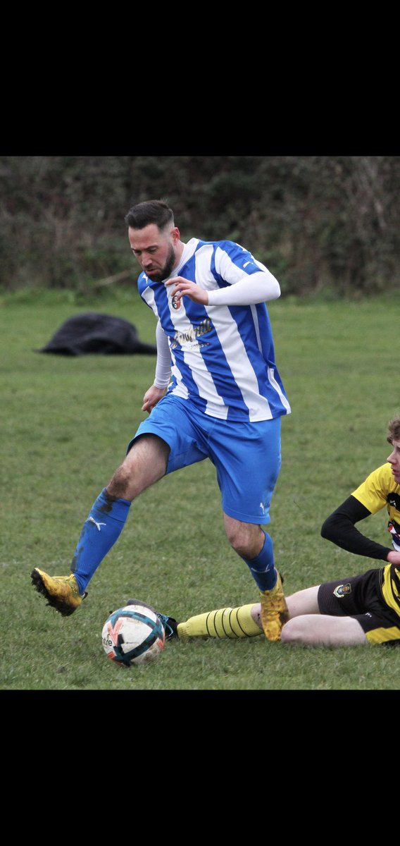 🔴SIGNING ANNOUNCEMENT🔴

Here We Go! The Scottish Warrior Graham Cargill has put pen to paper for the Bloaters! The midfield general will put his body and soul on the line...what he lacks in winning headers, he more than makes up for with shouting!
#Bloaters #WhosNext #HereWeGo
