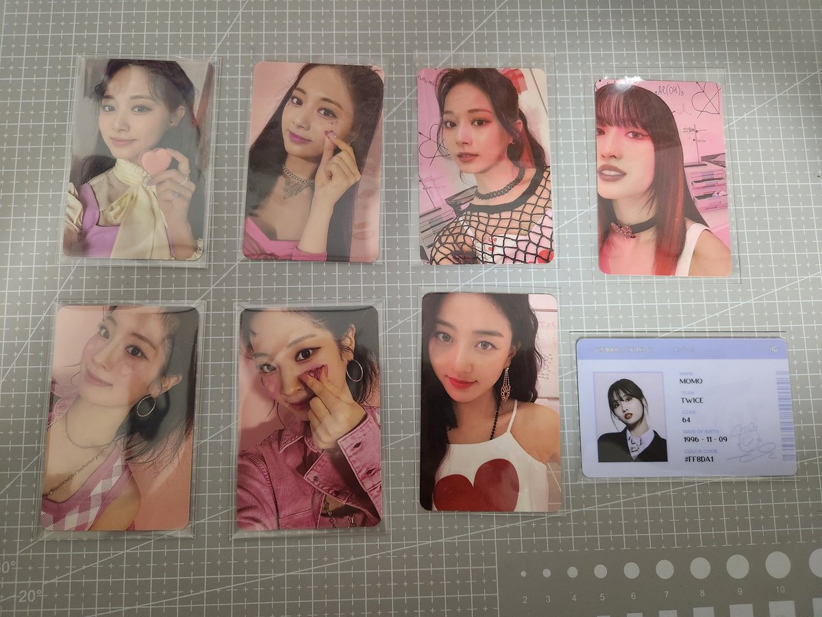 ParalesRaine's tweet photo. Twice wts lfb ph only

- mint condition 
Twice assorted pcs^-^
100 each+pf

☆ mop: gcash
☆ mod: jnt and ggx direct 

📍Cavite https://t.co/MkbZH8AiVg