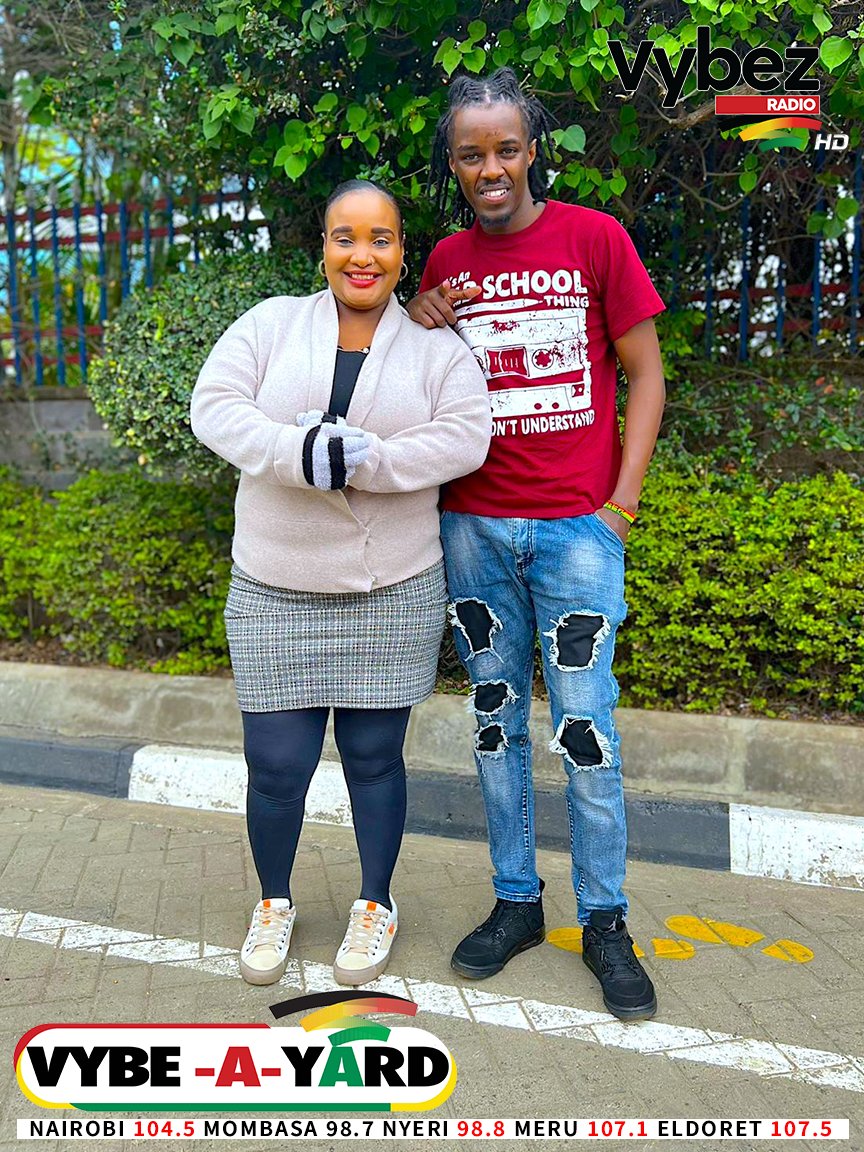 Wozzah!! Unatwanga mboka ukiwa area code gani? Sisi tuko hapa #VybeAYard feeling freshi freshizzo and smarta smatizzo. Ngoma gani ikwom?
<a href="/Browngalnessa/">browngal a gal nessa</a> &amp; <a href="/SpapaDeh/">SPAPA DEH</a>