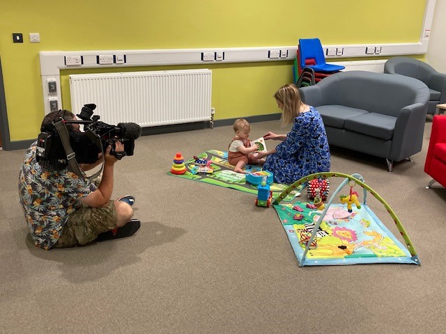 Across <a href="/bbcpointswest/">BBC Points West</a> and online today, learn more about the work of the <a href="/uniofbath/">University of Bath</a> Babylab, led by Dr <a href="/Rachael_Bedford/">Rachael Bedford</a> (<a href="/BathPsychology/">Psychology at Bath</a>) which officially opened its doors to the public this weekend ⤵️ bbc.in/3pptKfC (w/ <a href="/AliRVowles/">Ali Vowles</a> &amp; <a href="/TessdelaMare/">Tess de la Mare</a>)