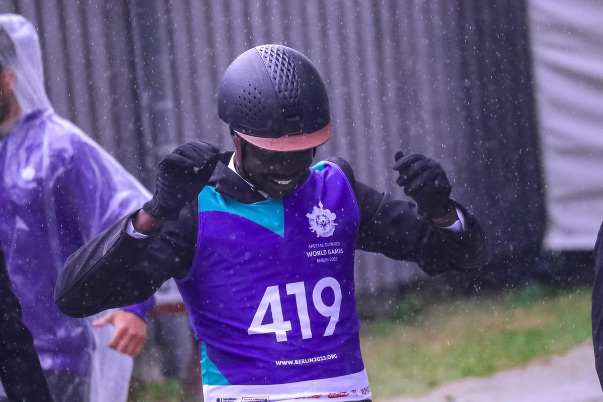 CamomilleLouise's tweet image. Special Olympics #Berlin2023                                   🥇 Saut d’obstacle
🥈 Equitation anglaise
  4éme épreuve dressage (1ere compétition). 
La famille est fière 
La délégation est fière 
Le 🇸🇳 peut être fier de toi petit frère
#WeChooseToInclude #Autisme #kebetu