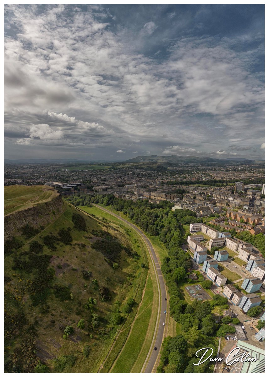 Salisbury Crags @VisitScotland @ScottishField @ScotsMagazine @STVEdinburgh @carolkirkwood @OPOTY @Fotospeed @jessops @stvweatherwatch @edinburghpaper @HistEnvScot @welovehistory #appicoftheweek #ScotlandisNow #outandaboutscotland #fsprintmonday #sharemondays2023