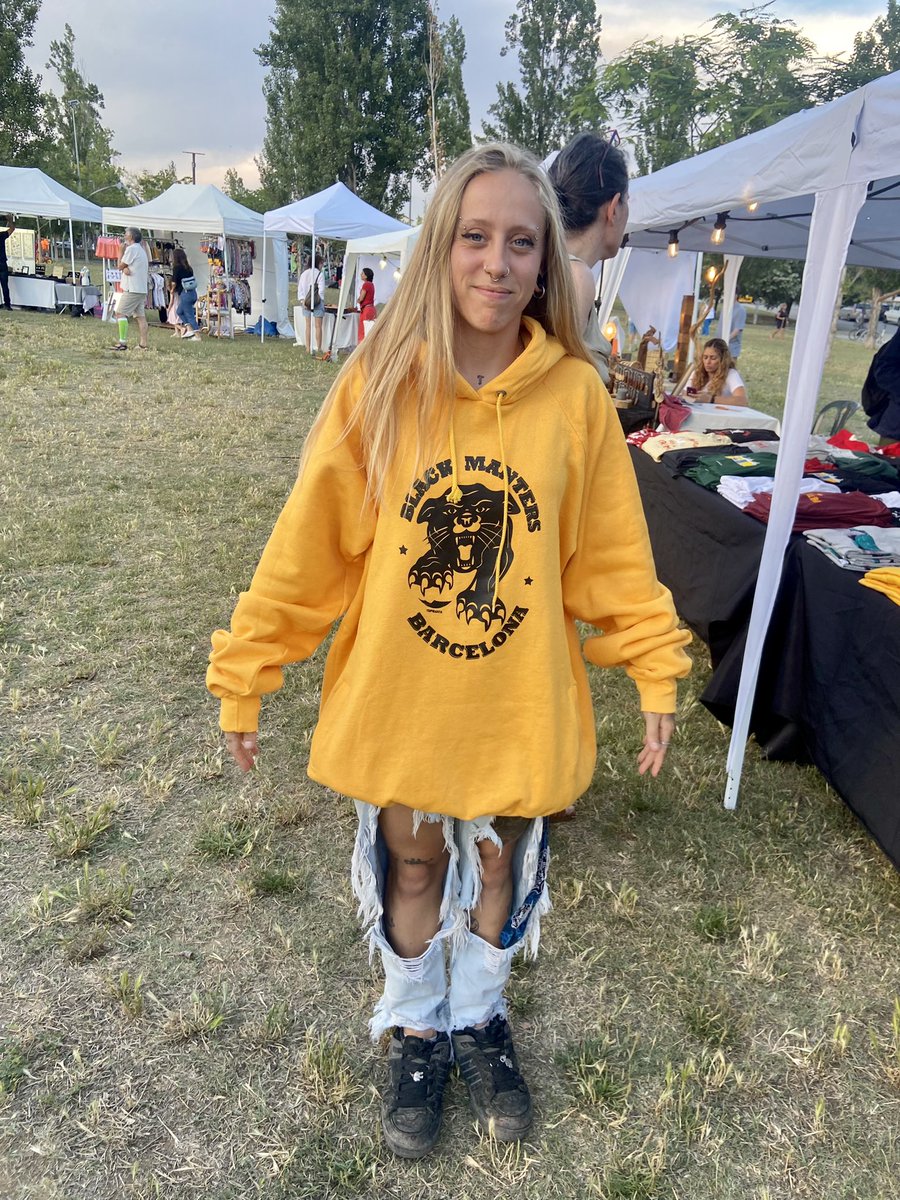 Con cuánta gente estamos y con qué poca somos.