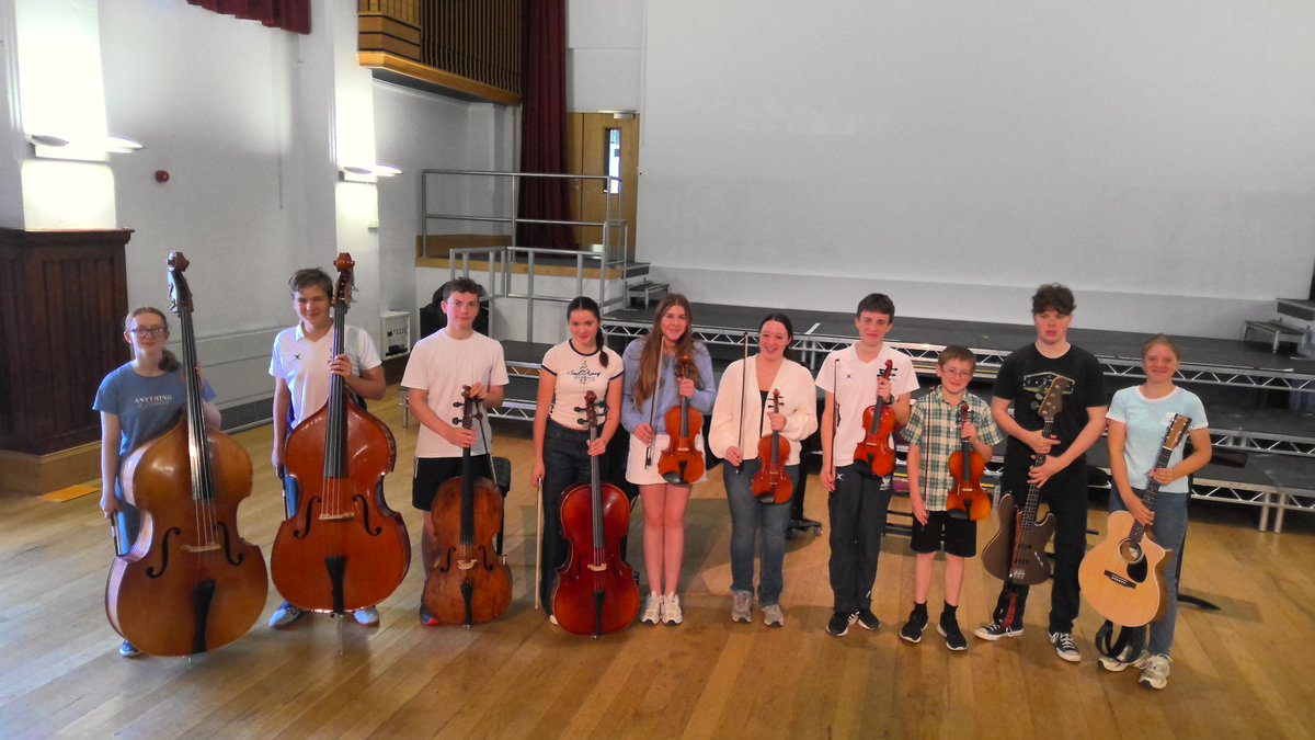 SES_Music's tweet photo. On Saturday, more than 80 pupils took part in this year's Music Festival. Performers benefitted from valuable advice give by our visiting adjudicator, Lisa Nelsen and, most importantly, everyone had fun performing! @PrincipalsDesk @ssdeputyhead @SHS_Head @SpedeNews https://t.co/ZDpdKzMz5d
