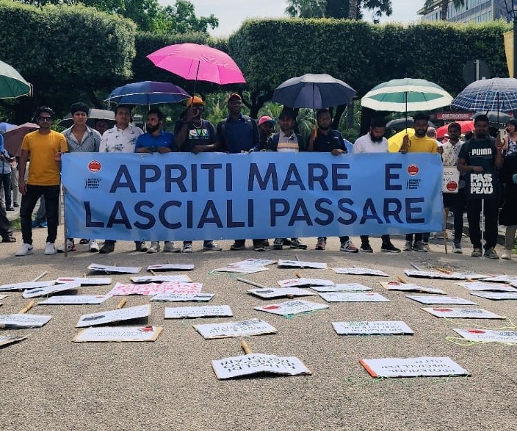 Sul presidio #antirazzista di sabato 24 giugno a #Caserta contro la #leggecutro e per una  sana #accoglienza ne scrive <a href="/repubblica/">Repubblica</a> 

napoli.repubblica.it/cronaca/2023/0…

#BlackLivesMatter #noracism #welcomerefugees #centrosocialecaserta #movimenromigrantierifugiaticaserta